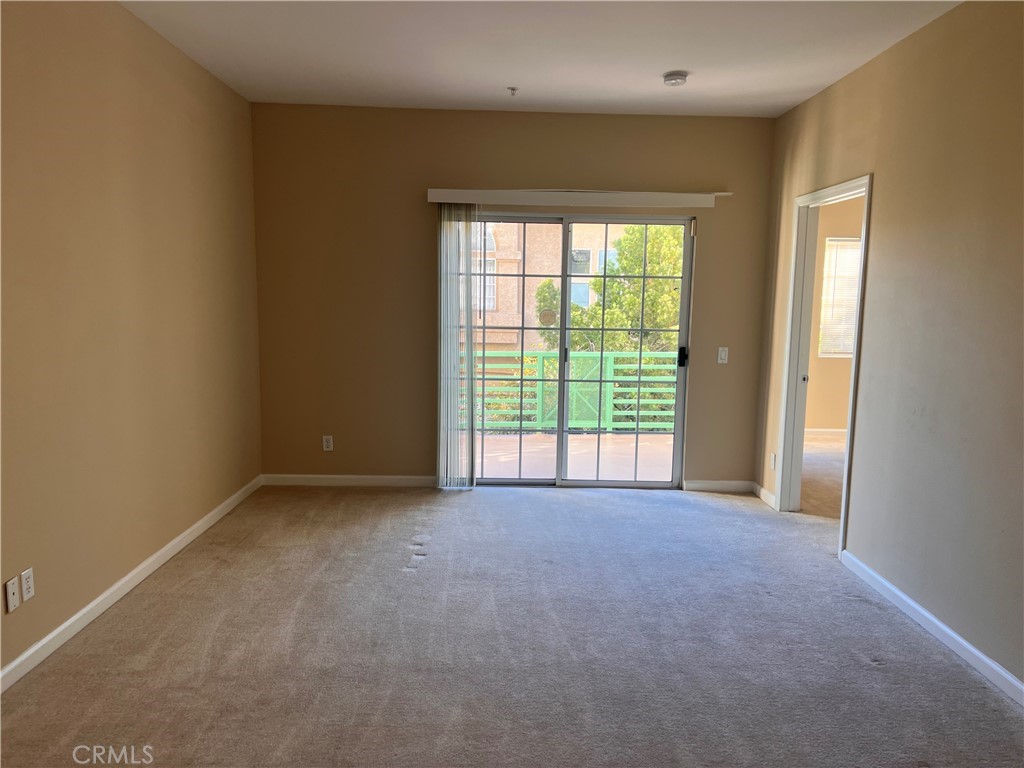 Photo 4 of 19 of 303 N Nicholson Avenue 210 condo