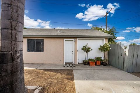 A home in Lake Elsinore