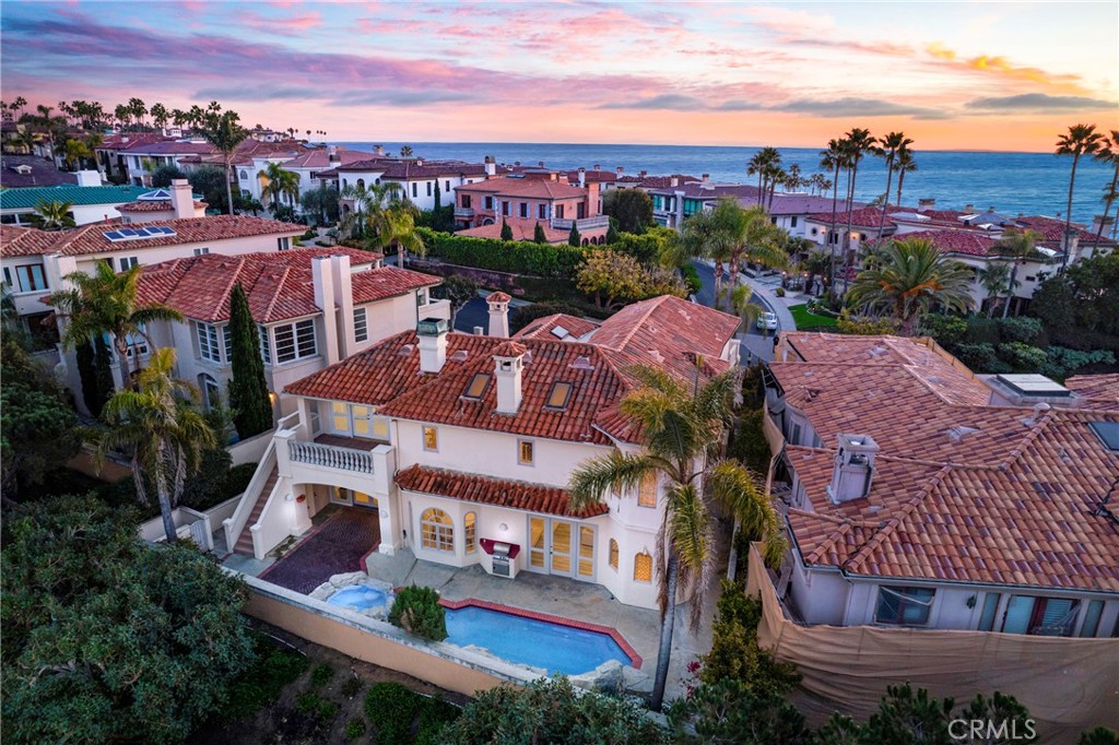 Ritz Cove (RC) - Residential