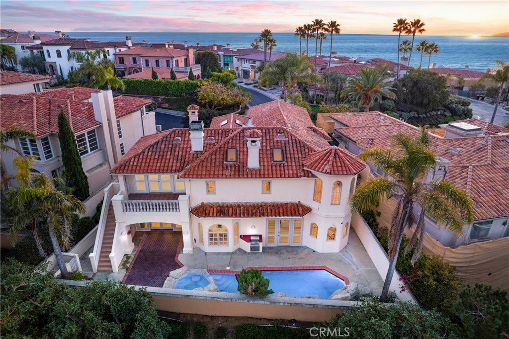 82 Ritz Cove Drive