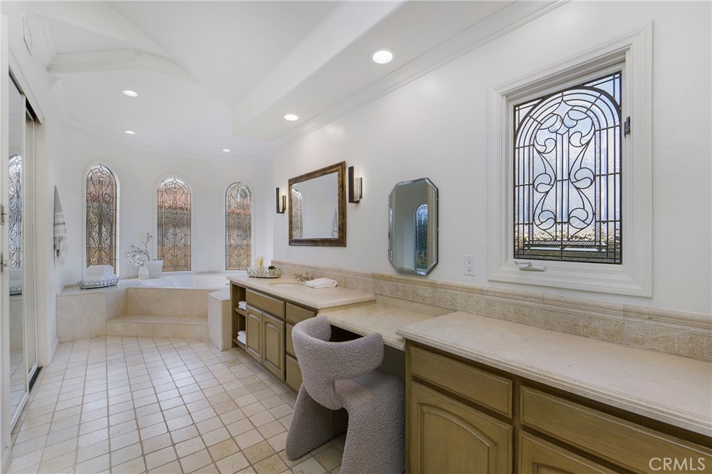 Ritz Cove (RC) - Residential