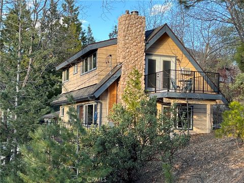 Photo of 28916 North Shore Road Rd, Lake Arrowhead, CA 92352 (MLS # IG25074549)