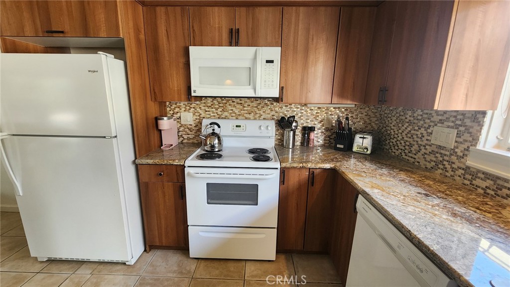 Magnesia Falls Cove (32142) - Residential Lease