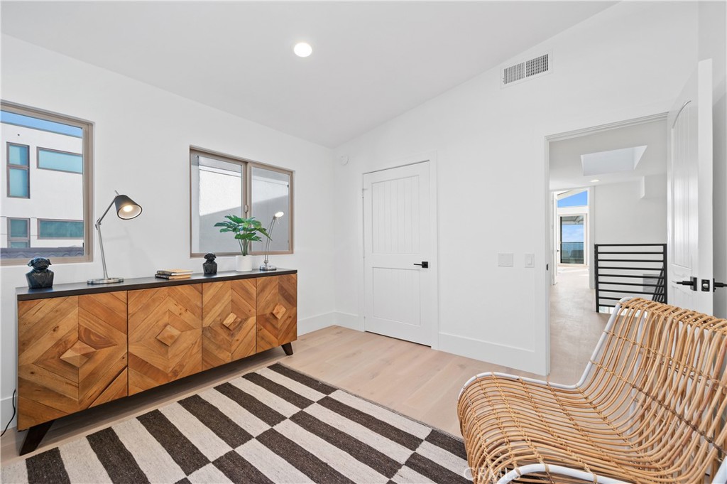 Beach Road Custom (BR) - Residential