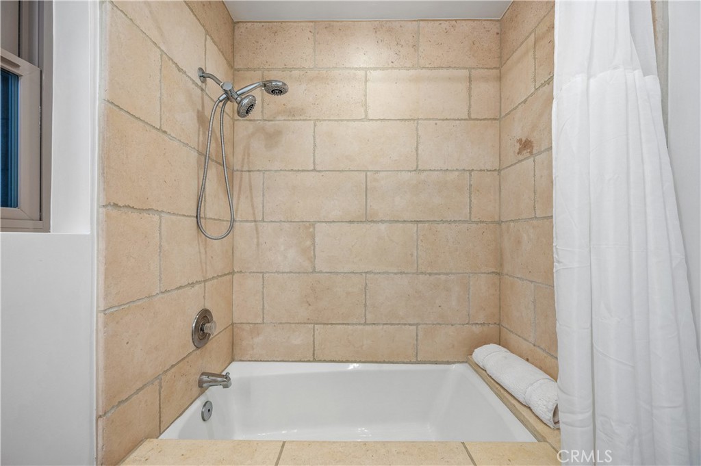 Beach Road Custom (BR) - Residential