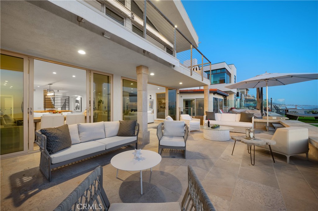 Beach Road Custom (BR) - Residential