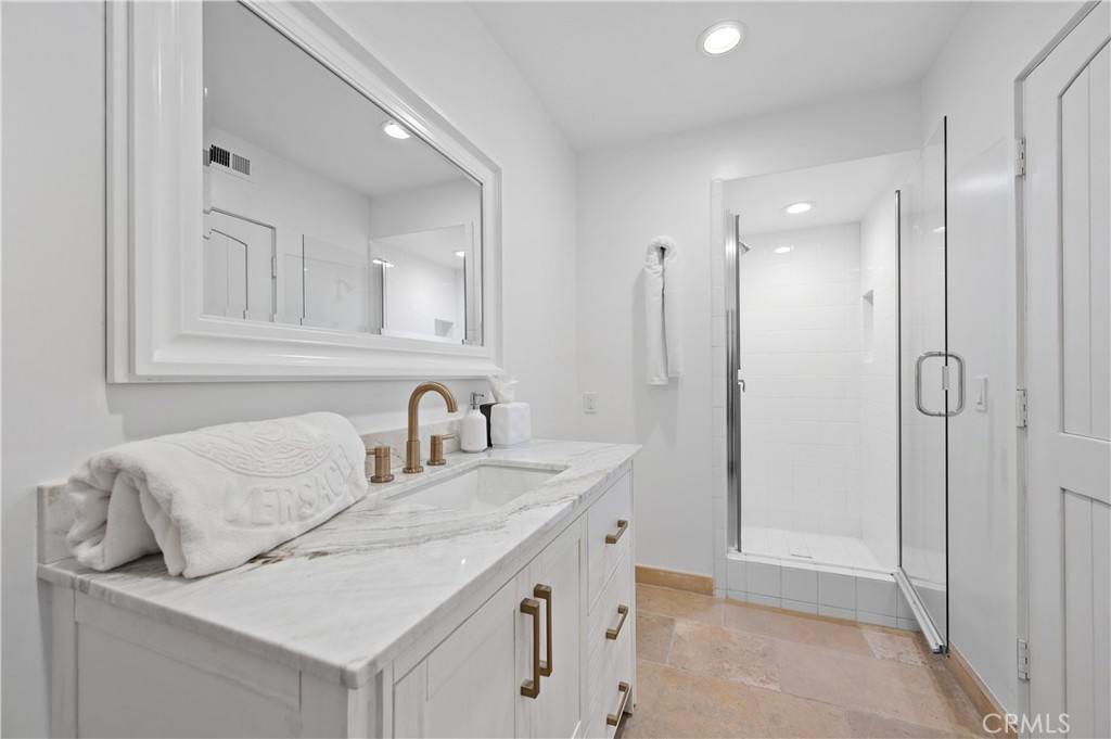 Beach Road Custom (BR) - Residential