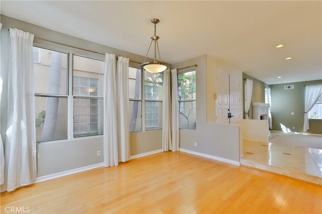 Downtown Area (DOWN) - Residential Lease