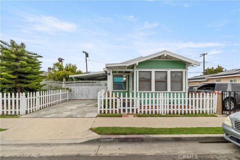 27 E Platt Street Long Beach CA 90805