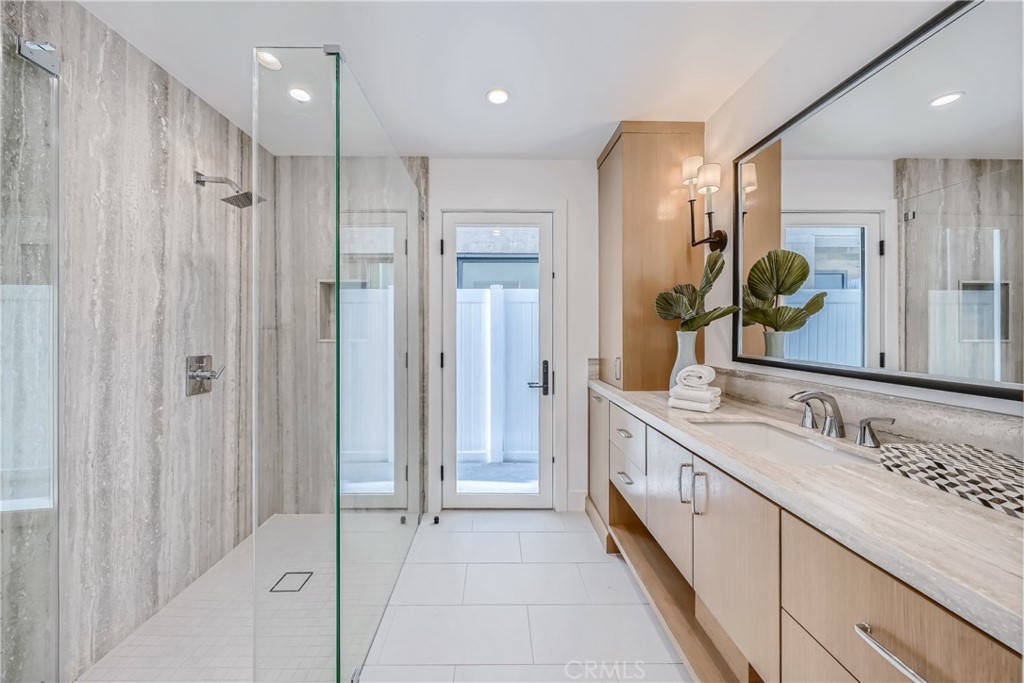 Sunset Beach (SUNB) - Residential