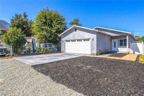 A home in Lake Elsinore