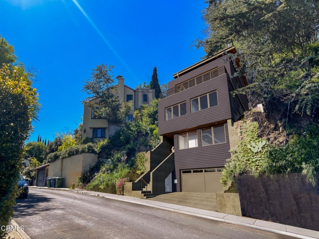 listing image 130726133226139213440