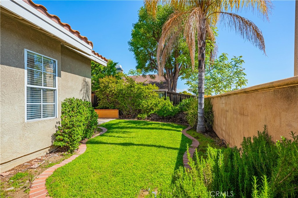 28742 N Port Lane