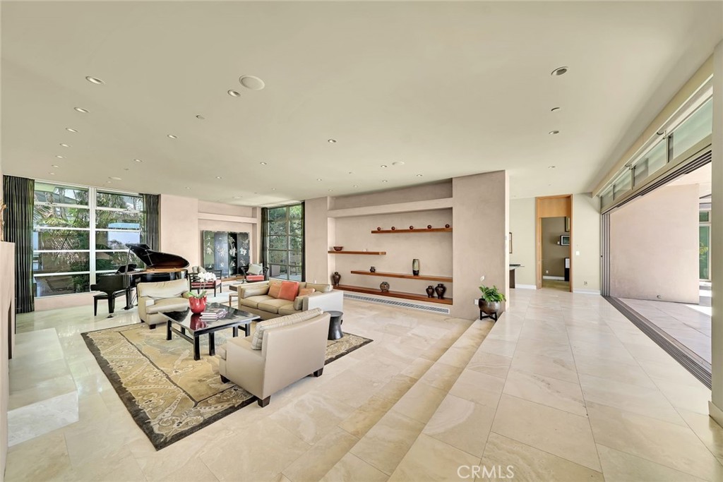 Spyglass Hill (SPYH) - Residential Lease