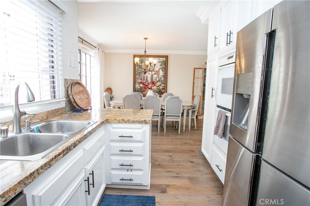listing image 13071143124397