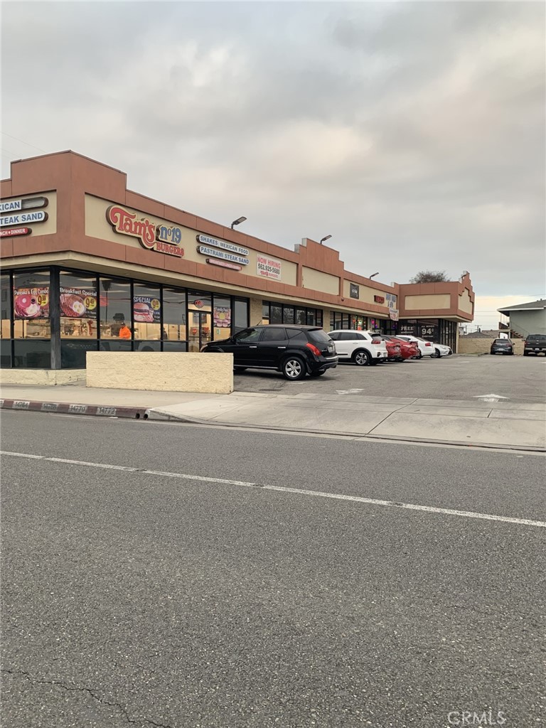 - Commercial Lease