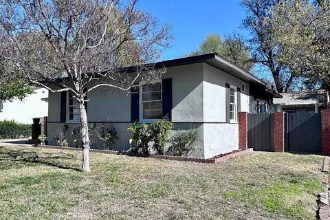 A home in Reseda