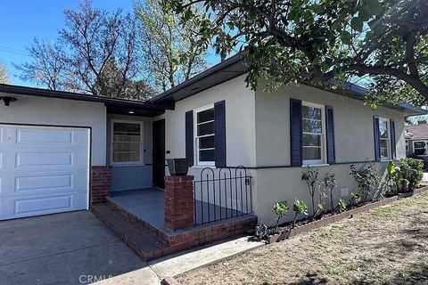 A home in Reseda