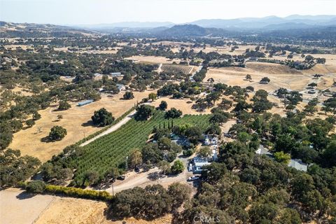 A home in Templeton