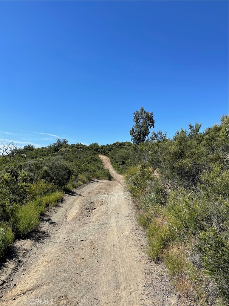 12 Black Canyon Road