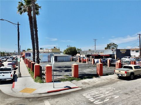 2427 E Anaheim Street Long Beach CA 90804