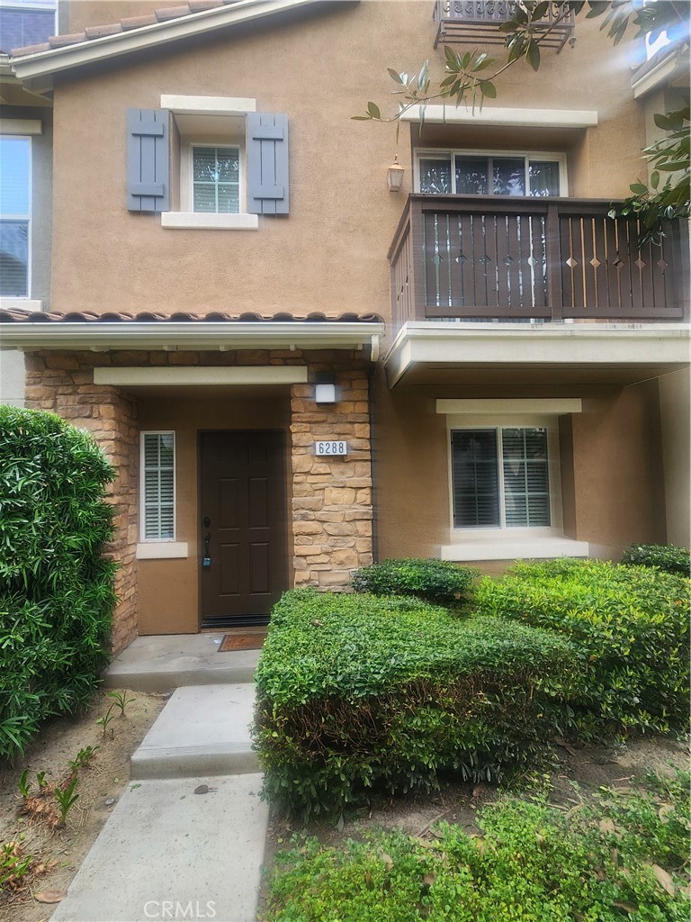 View Eastvale, CA 91752 townhome