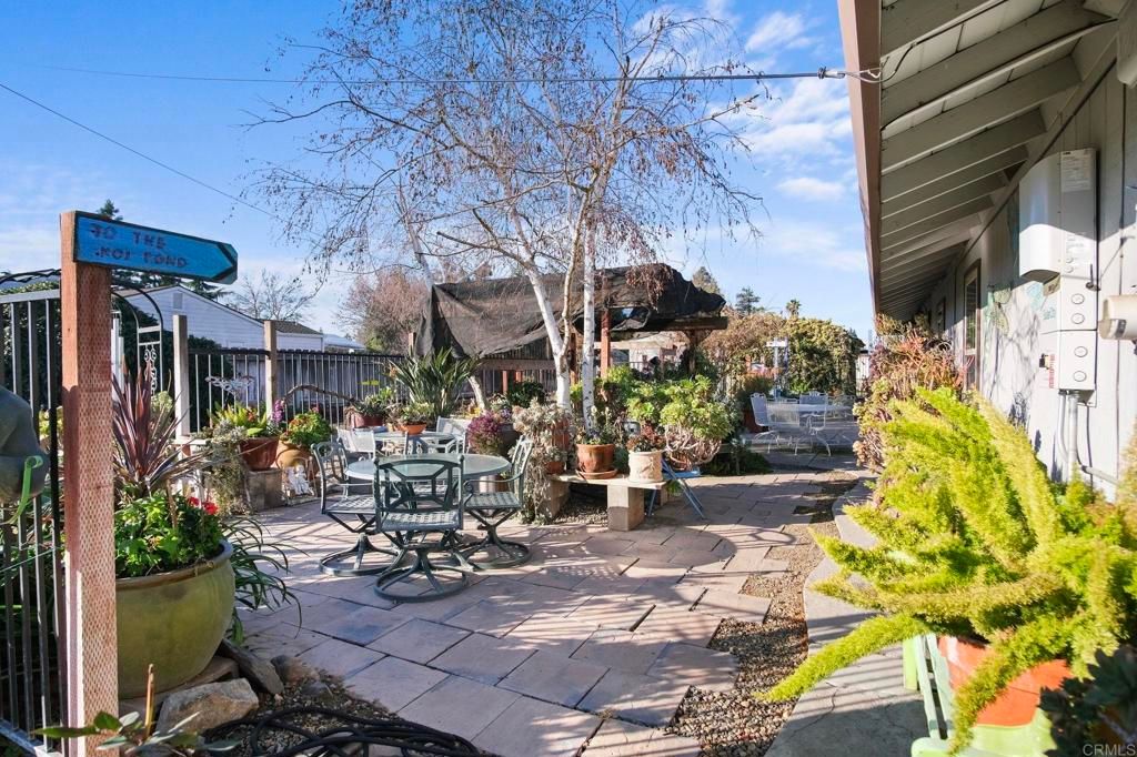 listing image 130729372378206004051