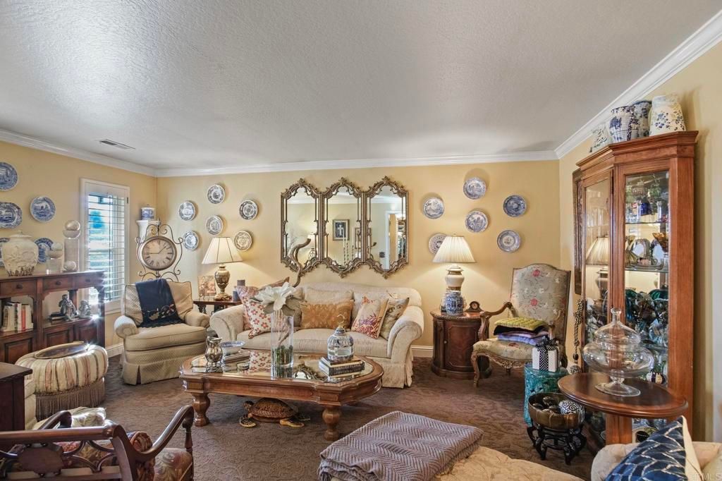 listing image 130722308249770901308
