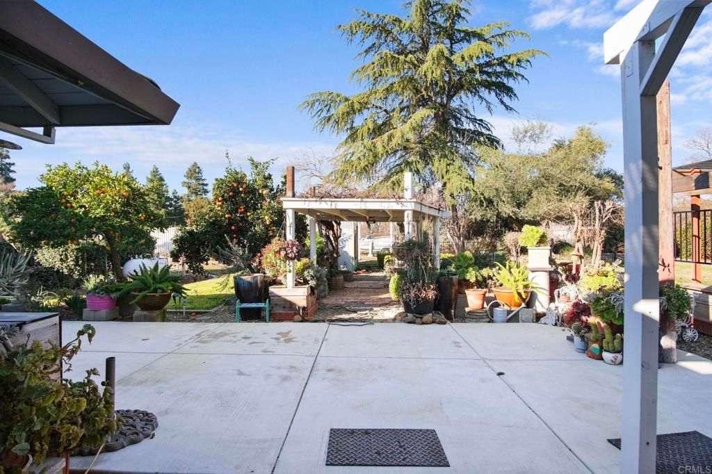 listing image 130726949943588356915