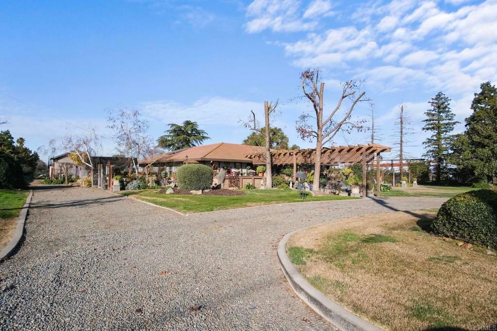 listing image 130721010336344902267