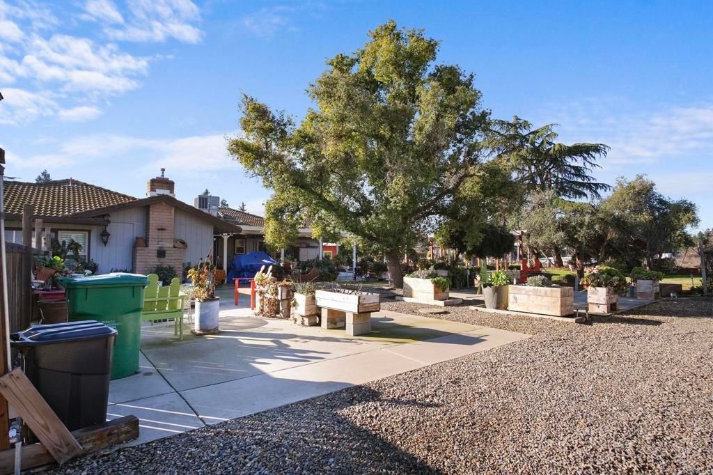 listing image 130724906105154145872