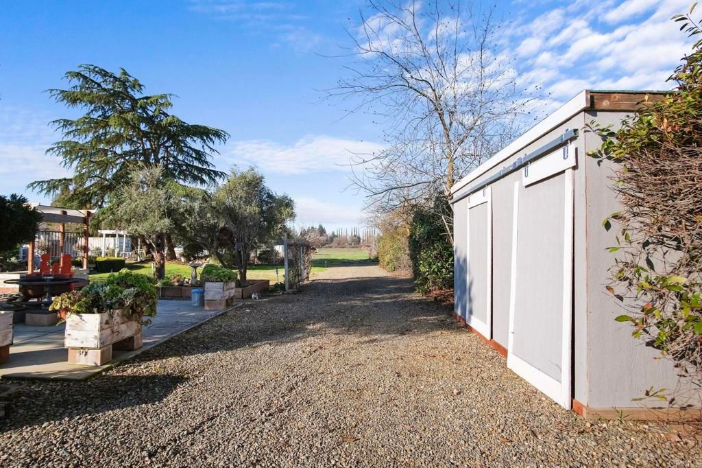 listing image 130721668933581332712