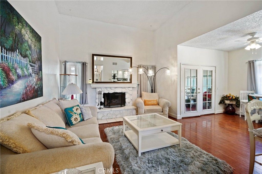 listing image 130728706474661081301