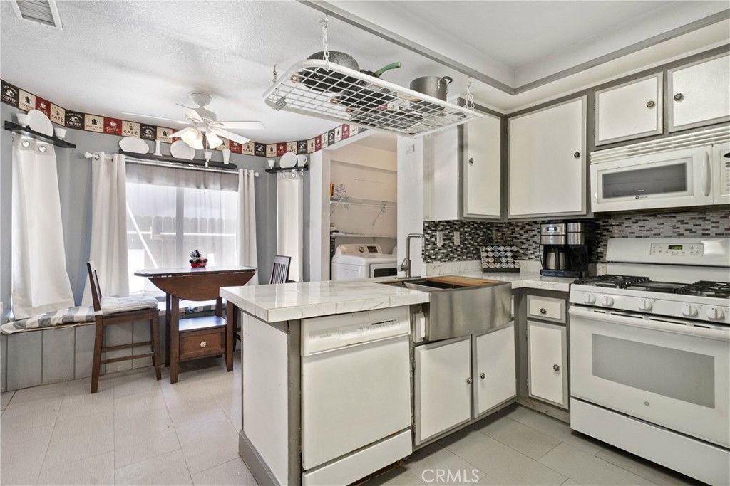 listing image 130728892686388042525