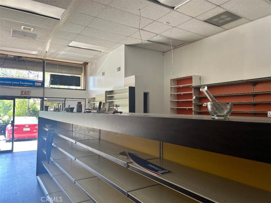9635 Monte Vista Ave.