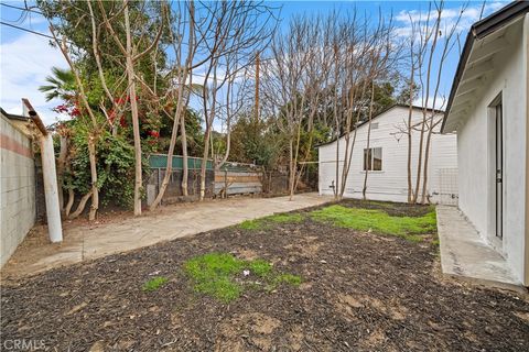 A home in El Monte