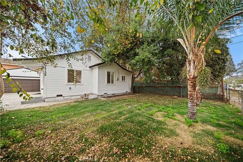 A home in El Monte