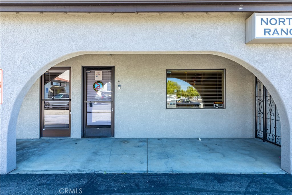 7695 El Camino Real