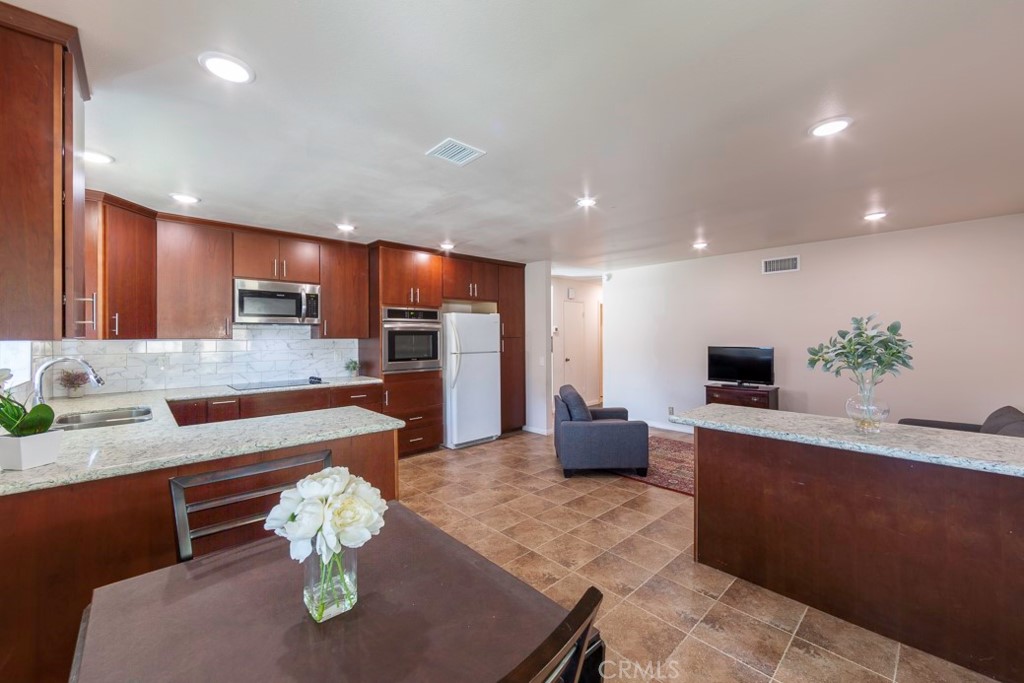 Landmark (LAND) - Residential