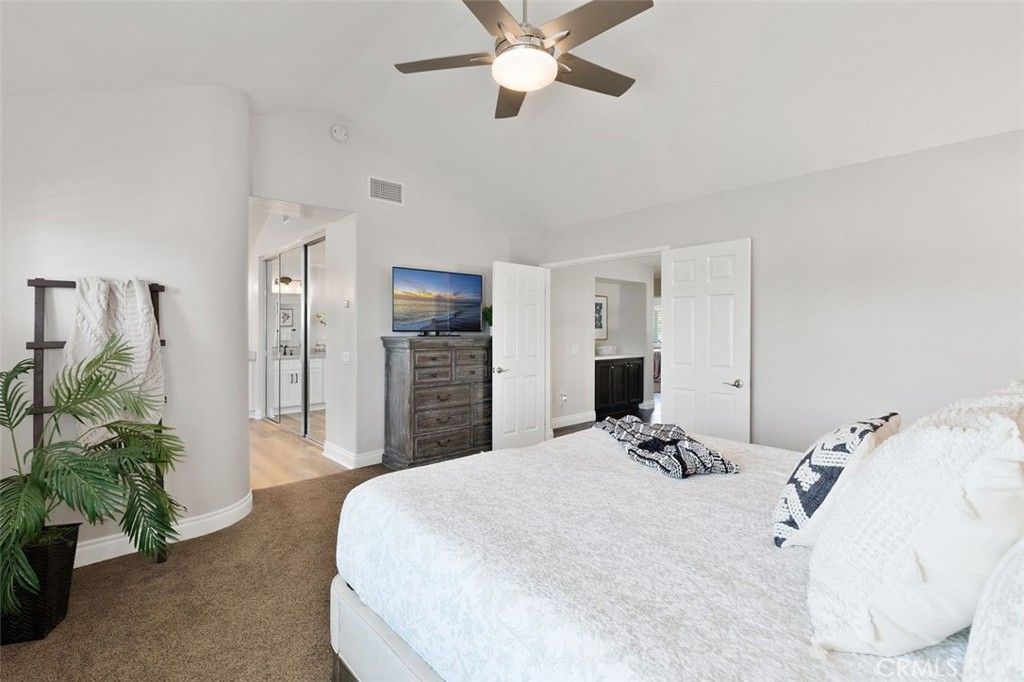 listing image 130722988937136385644