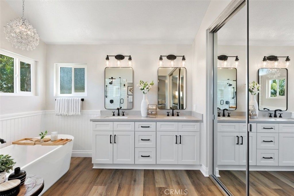 listing image 130720973922951088081