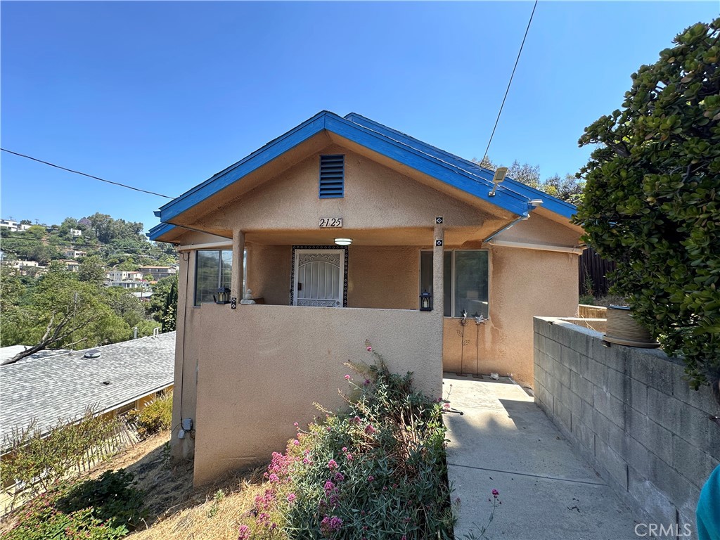 View Los Angeles, CA 90039 house