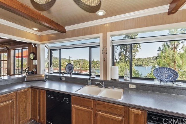 Arrowhead Woods - Residential