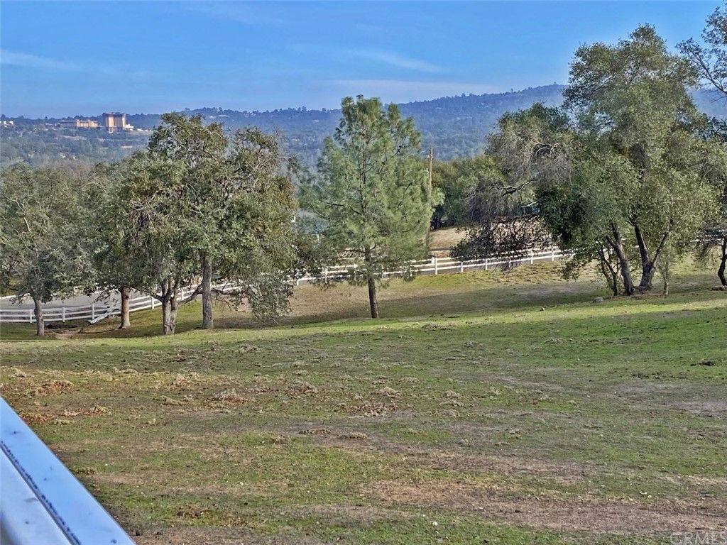 listing image 130727390304292556962