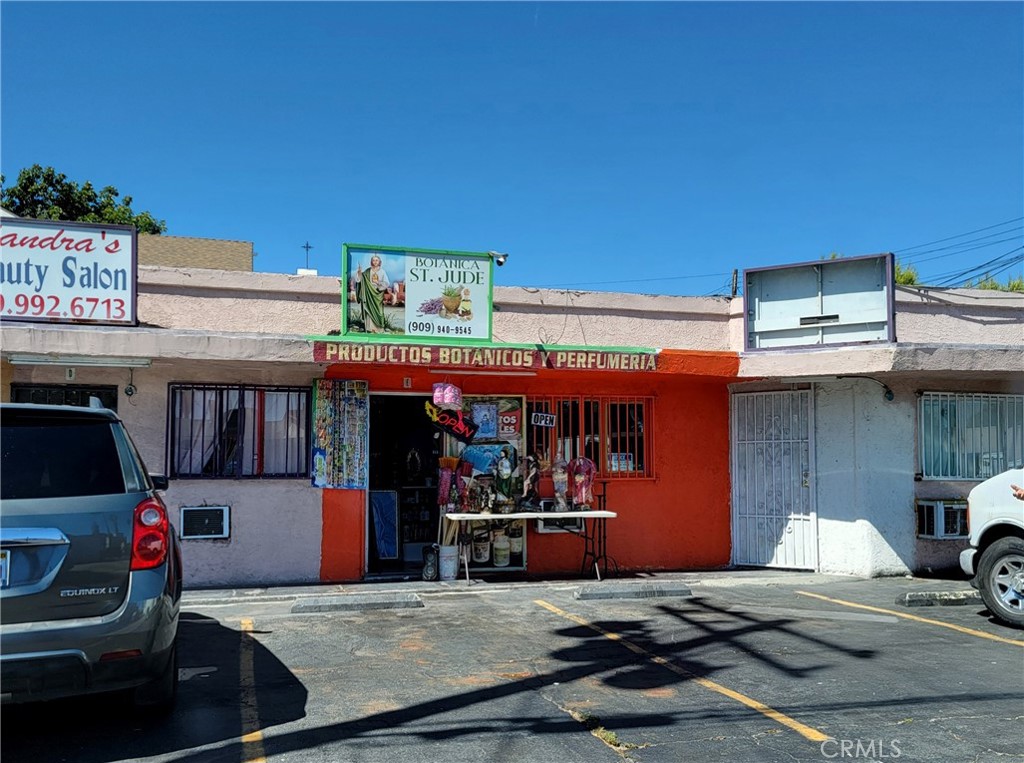 552 N San Antonio Avenue