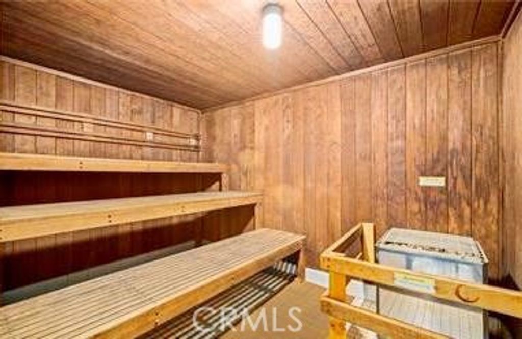 listing image 130724026430102618664