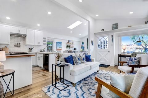 61 Saratoga Newport Beach CA 92660