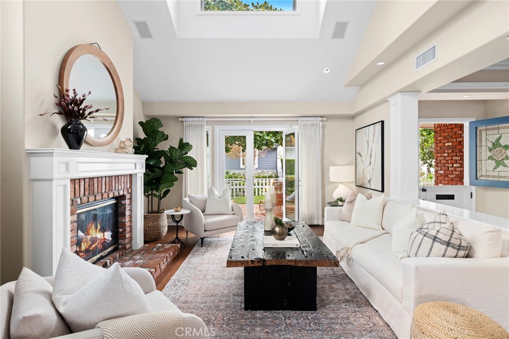 Properties 425 Belvue Lane