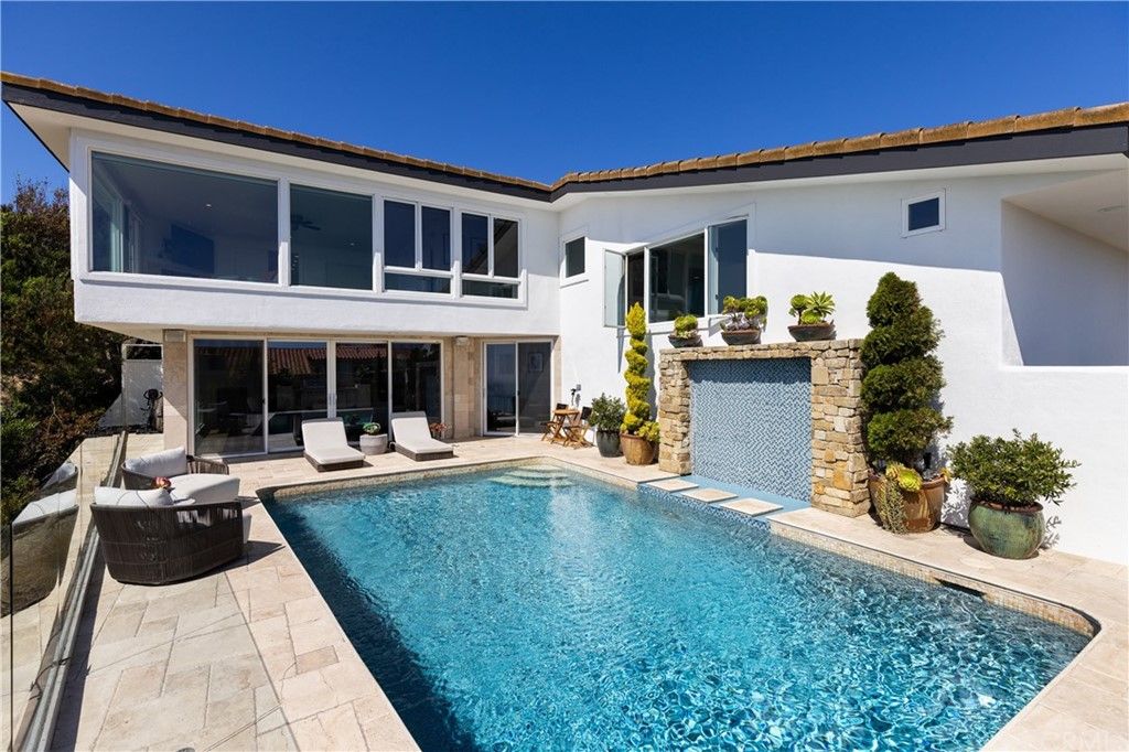listing image 130724802352075294713