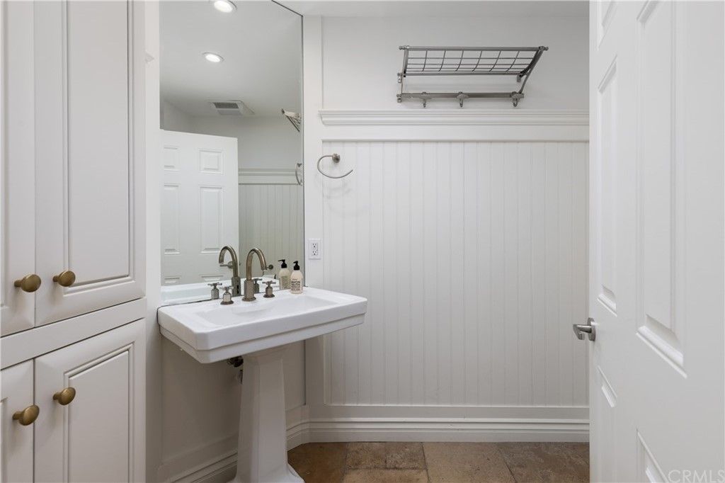 listing image 130721223090154052764